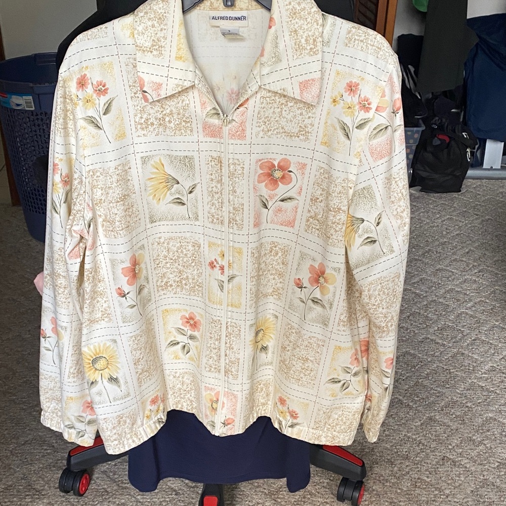 Alfred Dunner Cream Floral Zip-Front Shirt Jacket